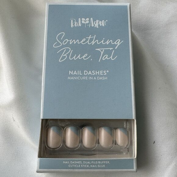 Red Aspen Press On Nails Something Blue Tal Short Square Manicure Kit - Picture 1 of 4